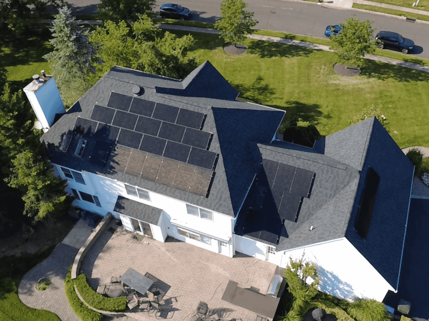 Residential solar installation by Evergreen Solar