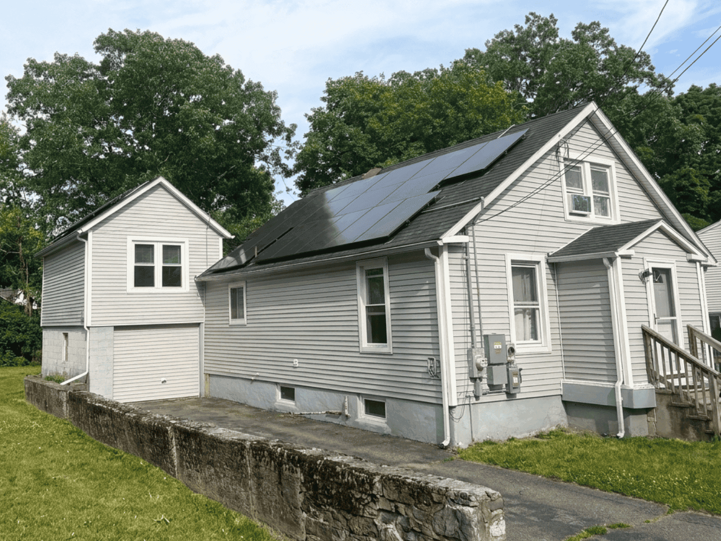 Residential solar installation by Evergreen Solar