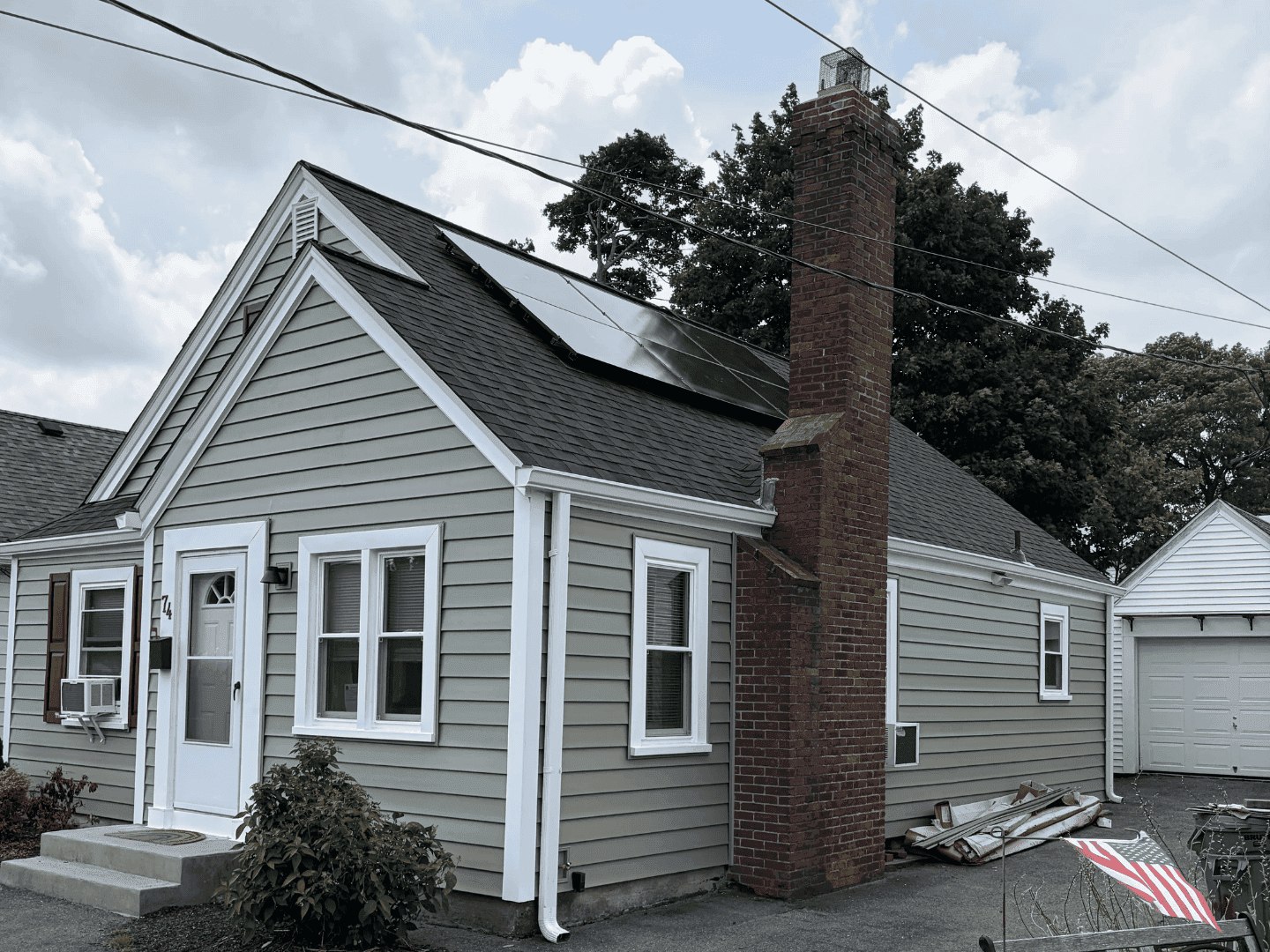 Residential solar installation by Evergreen Solar