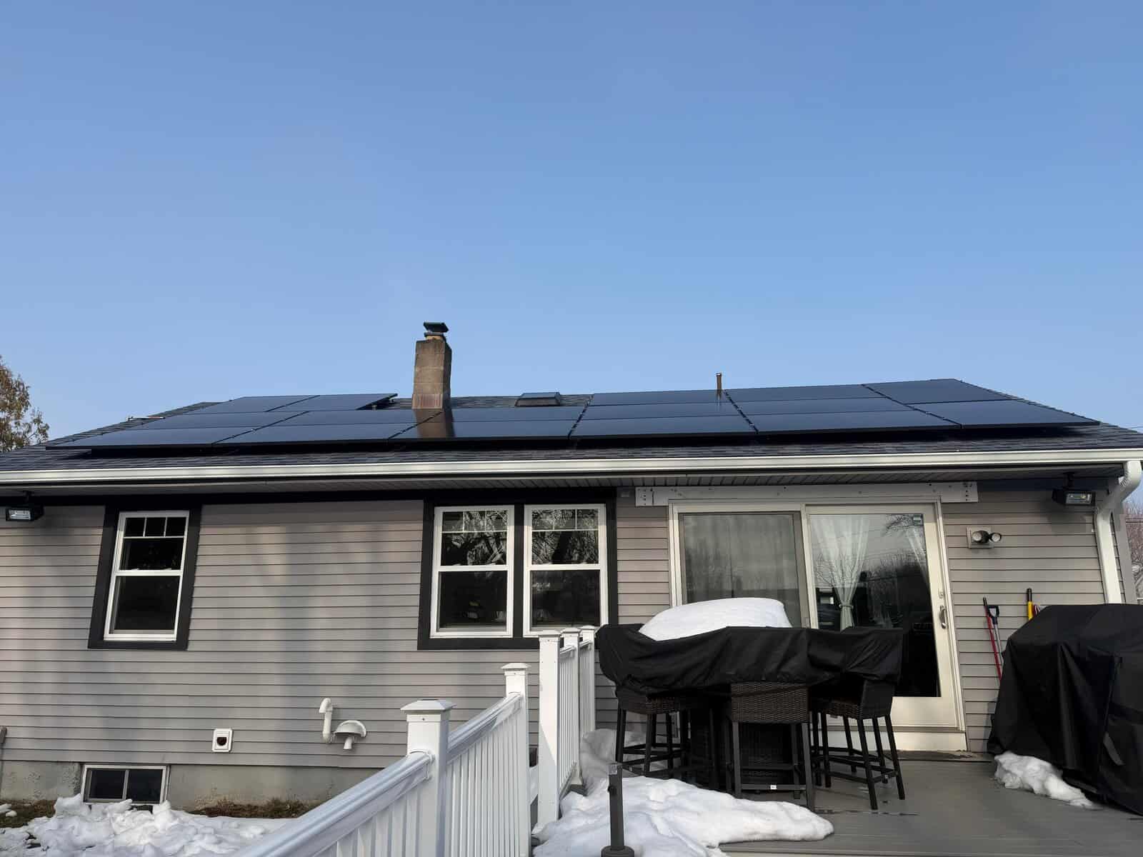 Residential solar installation by Evergreen Solar