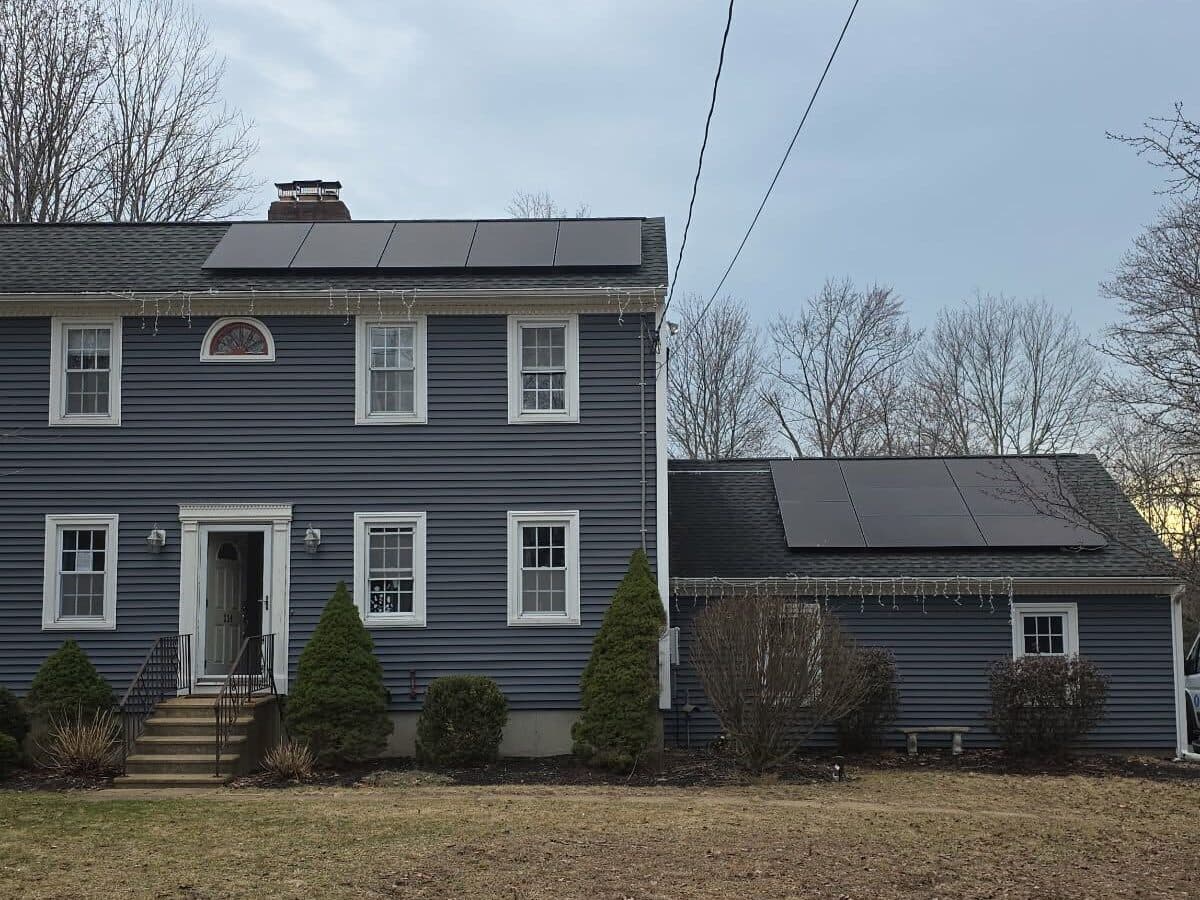 Residential solar installation by Evergreen Solar