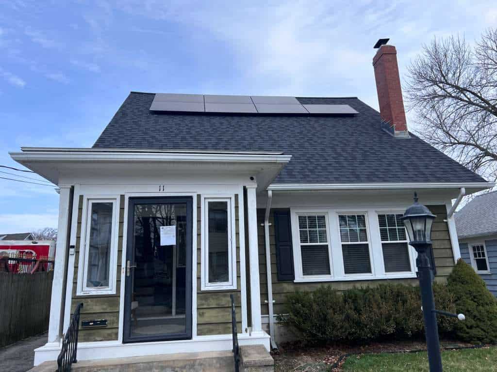 Residential solar installation by Evergreen Solar